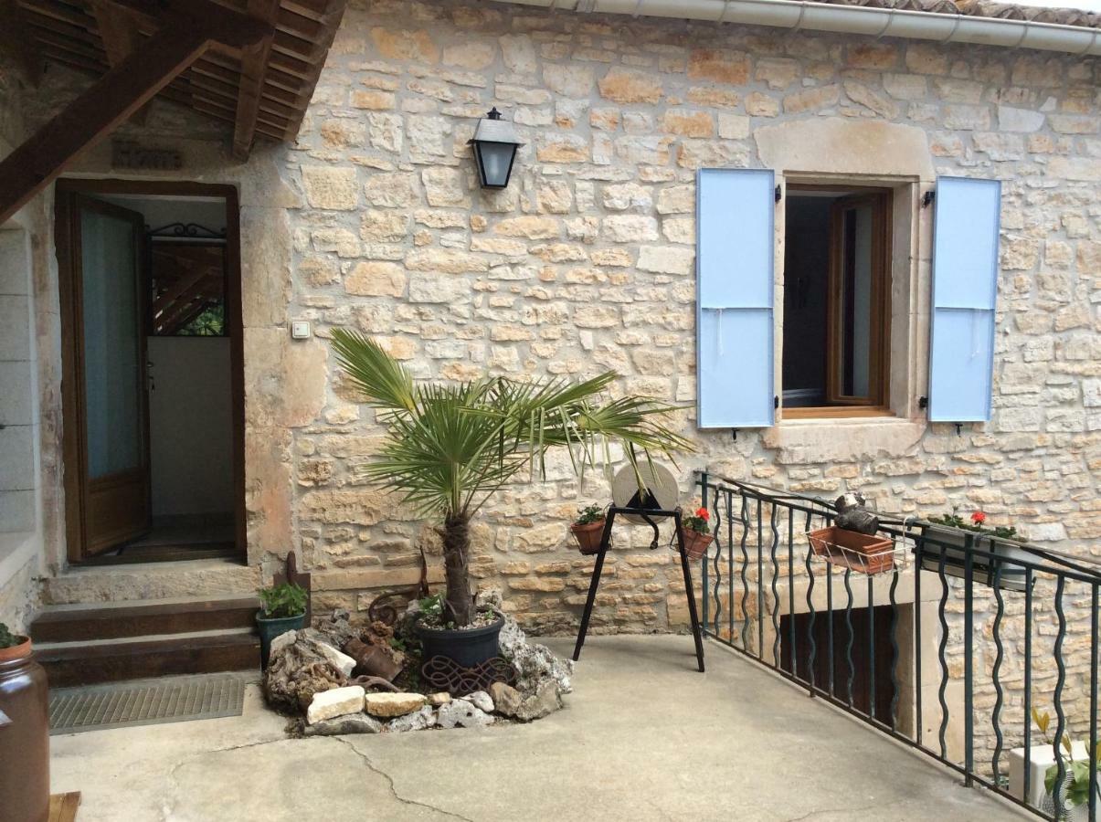 Le Coubrau Vila Orgnac-lʼAven Exterior foto